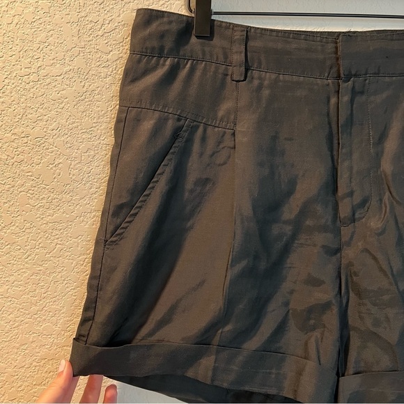 Women’s Vince black khaki shorts size large-extra large L/XL - Picture 2 of 6